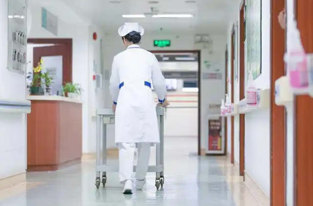 职校学习是他们确立工作方针培养工作荣誉感的关键时期